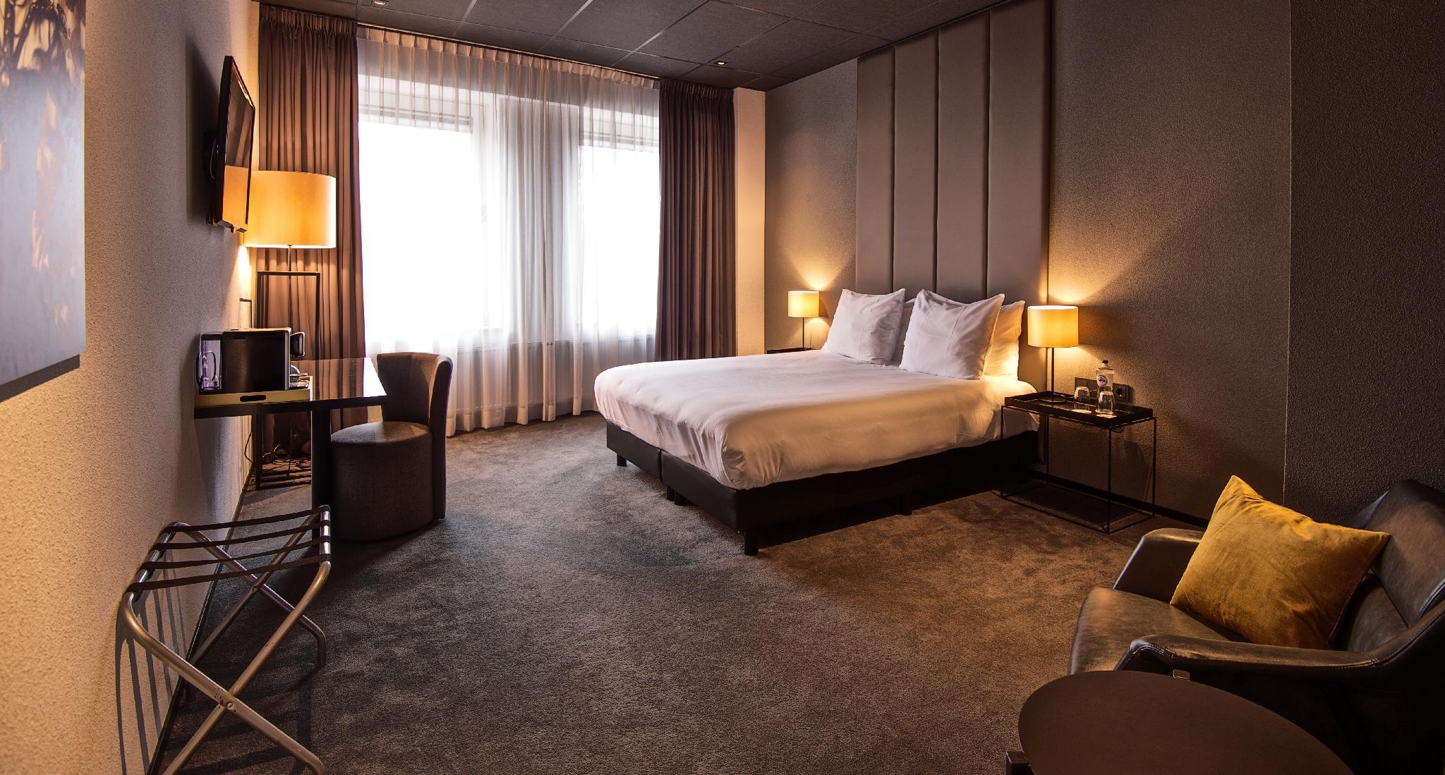 Design Hotel Glow Eindhoven Ngoại thất bức ảnh