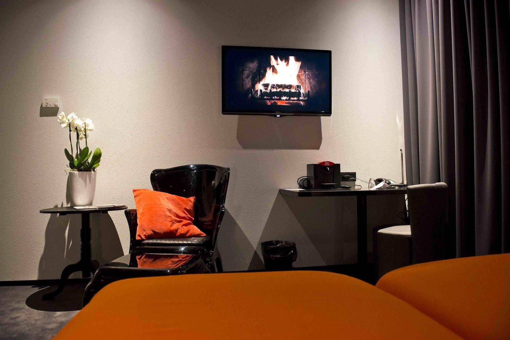 Design Hotel Glow Eindhoven Ngoại thất bức ảnh