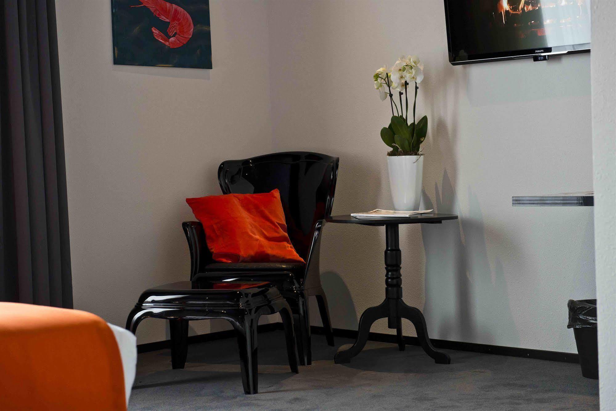 Design Hotel Glow Eindhoven Ngoại thất bức ảnh
